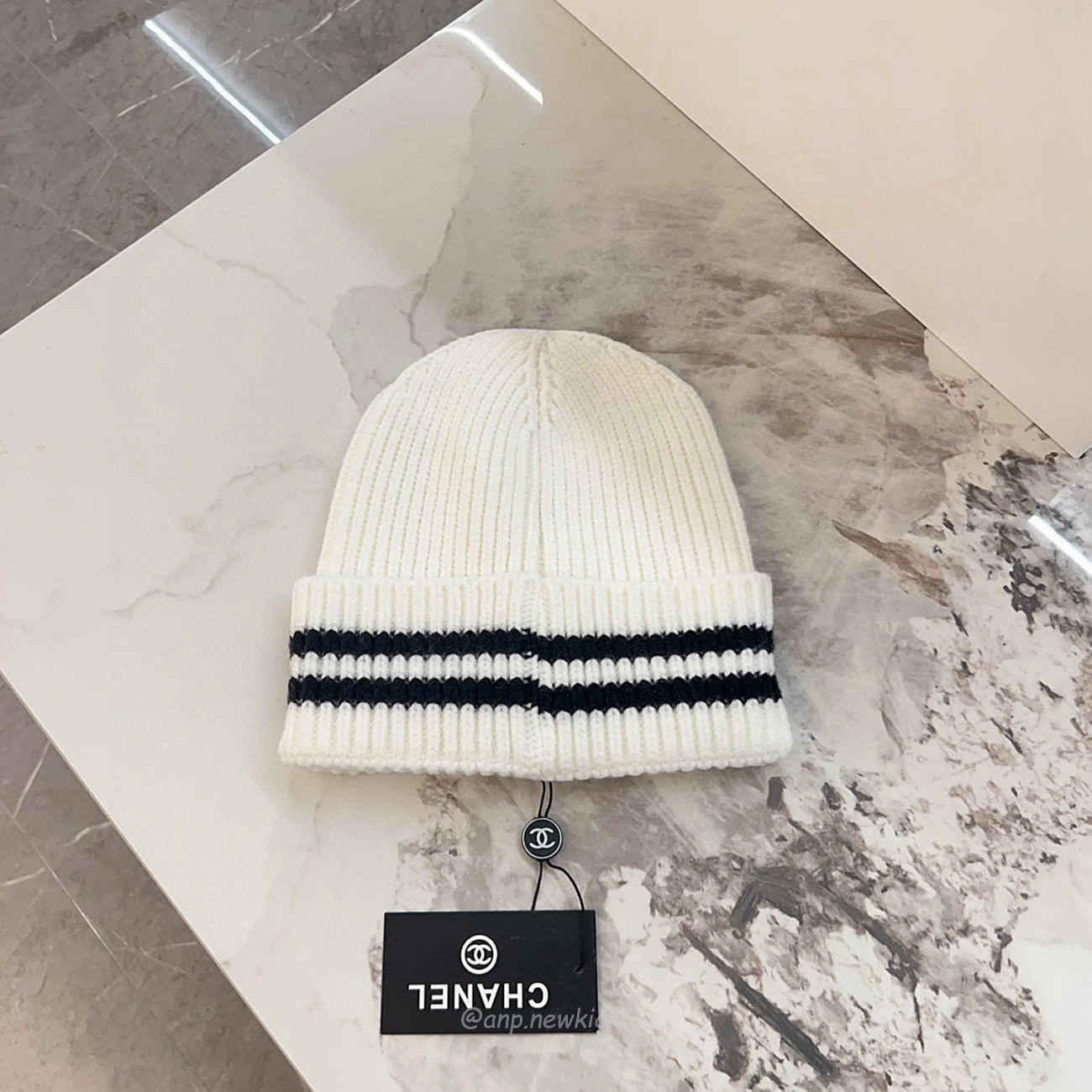 Chanel Knitted Cold Hat White Black Gray Brown (11) - www.newkick.vip Chanel Knitted Cold Hat White Black Gray Brown (11) - www.newkick.vip