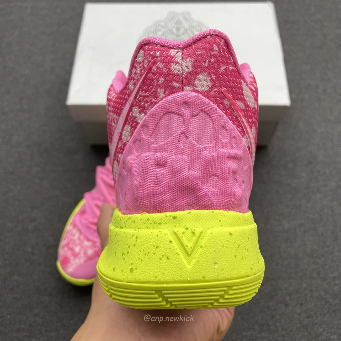 Nike Kyrie 5 Spongebob Squidward Patrick Cj6951 300 Cj6950 600 (12) - www.newkick.vip