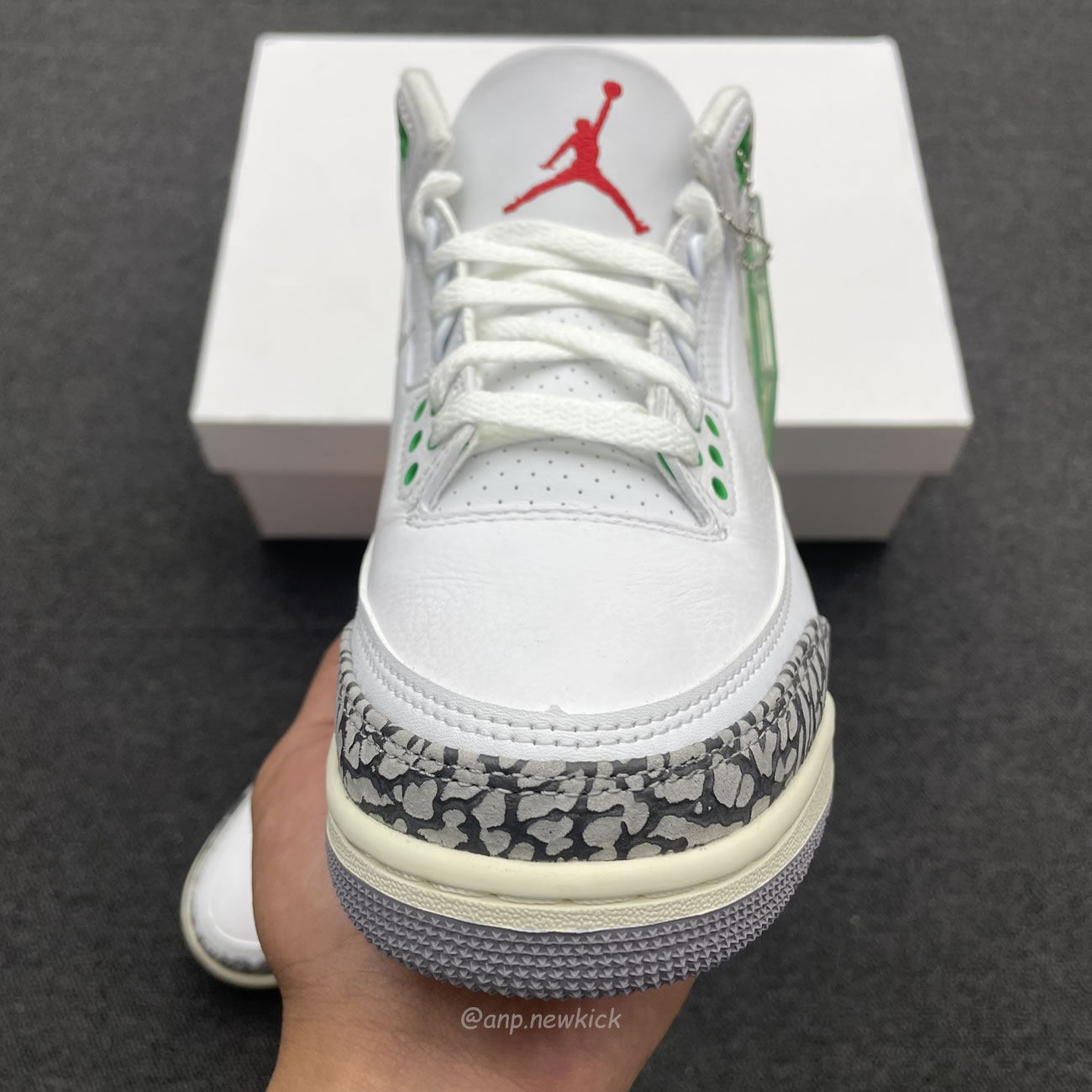Air Jordan 3 Retro Lucky Green Womens Ck9246 136 (7) - www.newkick.vip Air Jordan 3 Retro Lucky Green Womens Ck9246 136 (7) - www.newkick.vip