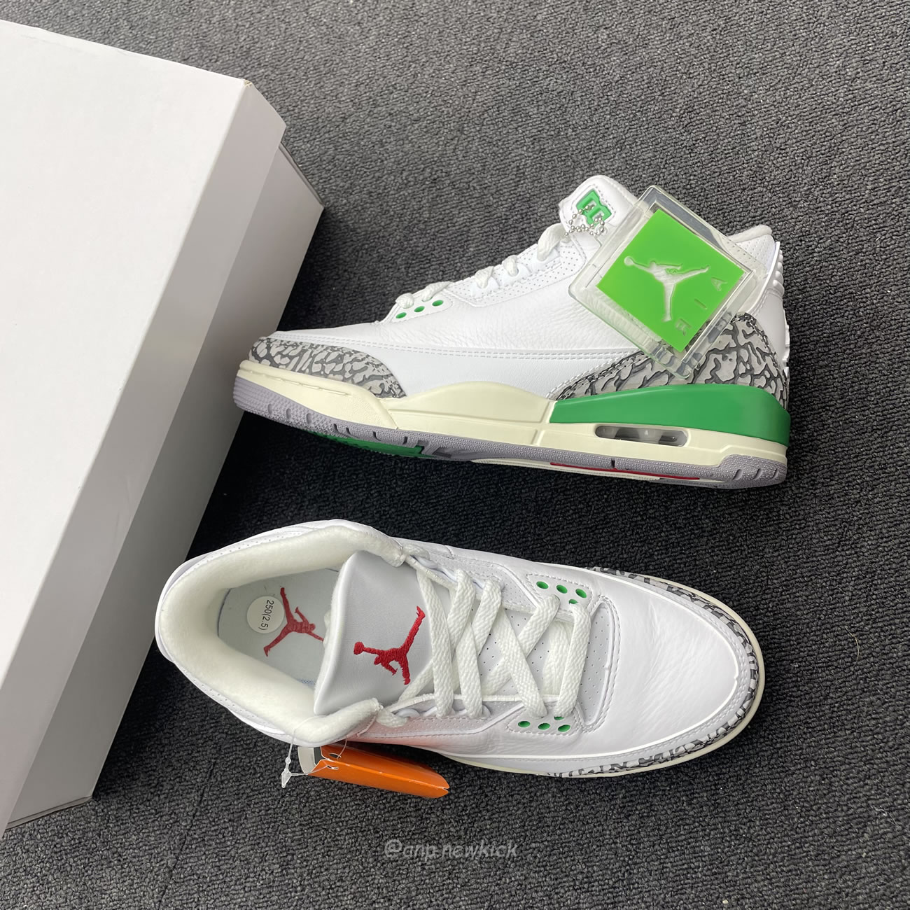 Air Jordan 3 Retro Lucky Green Womens Ck9246 136 (2) - www.newkick.vip