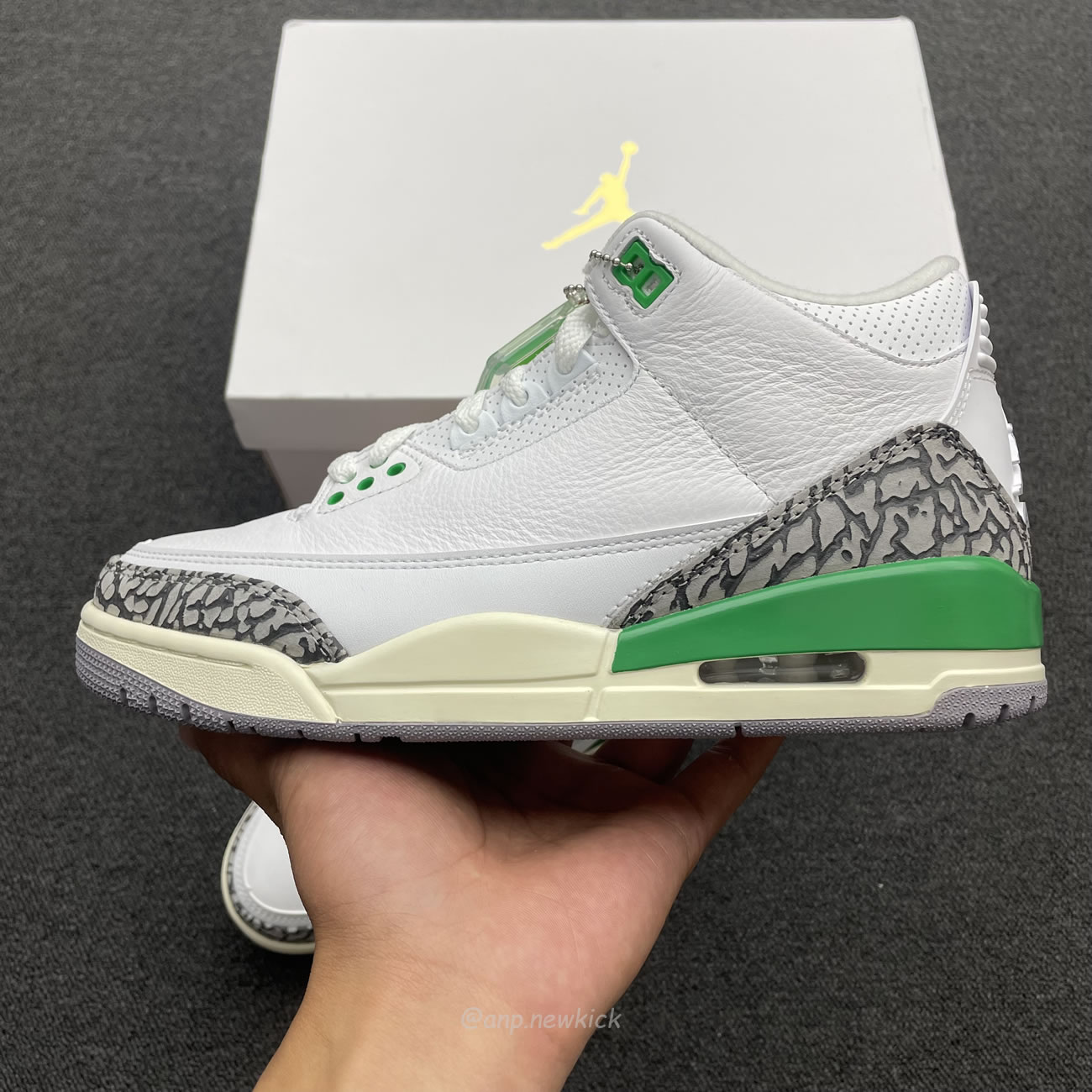 Air Jordan 3 Retro Lucky Green Womens Ck9246 136 (6) - www.newkick.vip