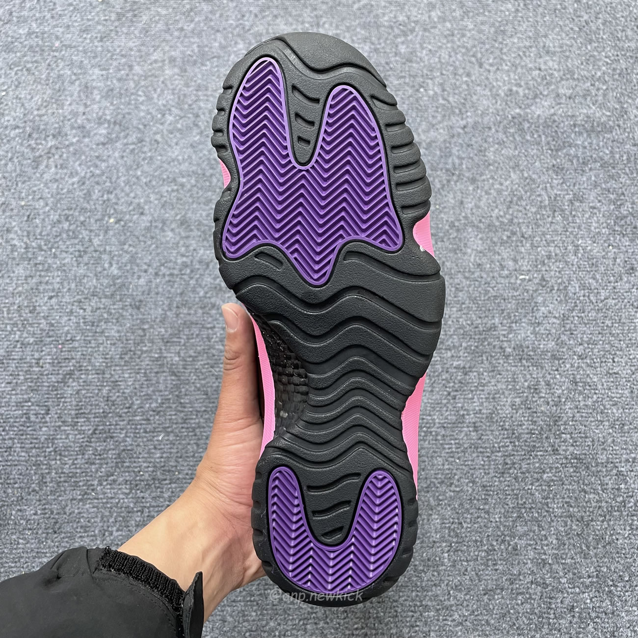 Air Jordan 11 Retro Pink Black Ct8012 500 (7) - www.newkick.vip