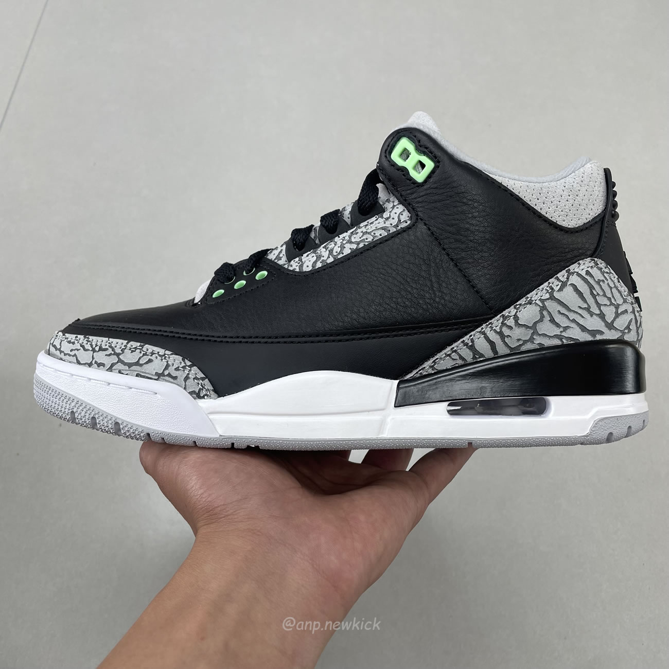 Air Jordan 3 Retro Green Glow Ct8532 031 (11) - www.newkick.vip