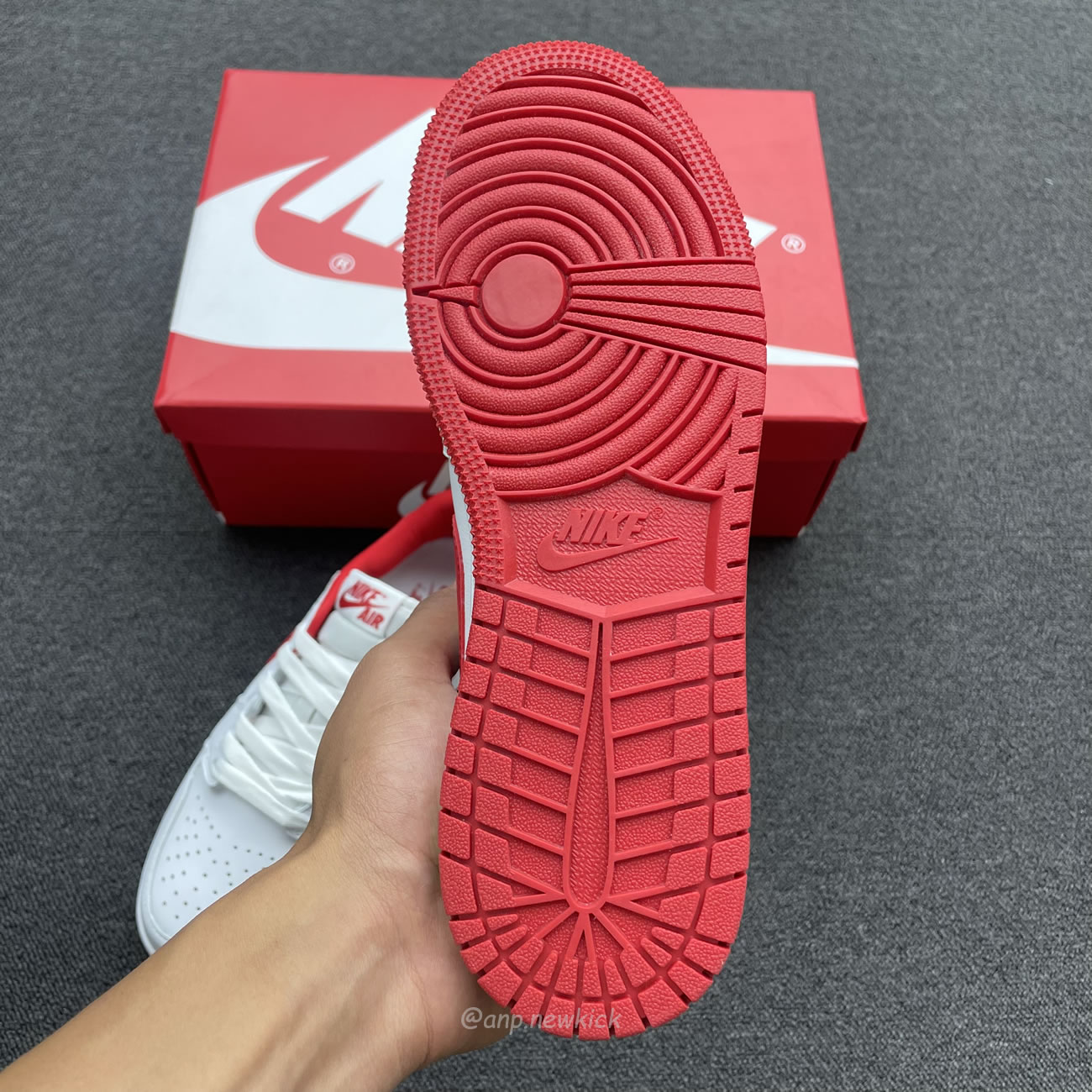 Air Jordan 1 Retro Low Og University Red Cz0790 161 (11) - www.newkick.vip Air Jordan 1 Retro Low Og University Red Cz0790 161 (11) - www.newkick.vip