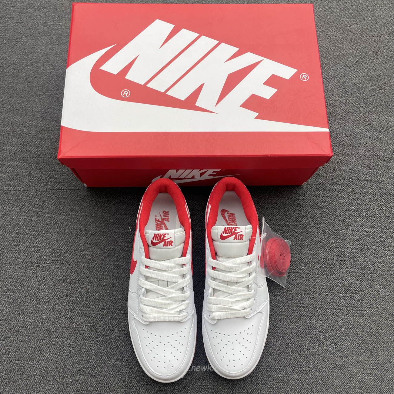 Air Jordan 1 Retro Low Og University Red Cz0790 161 (3) - www.newkick.vip Air Jordan 1 Retro Low Og University Red Cz0790 161 (3) - www.newkick.vip