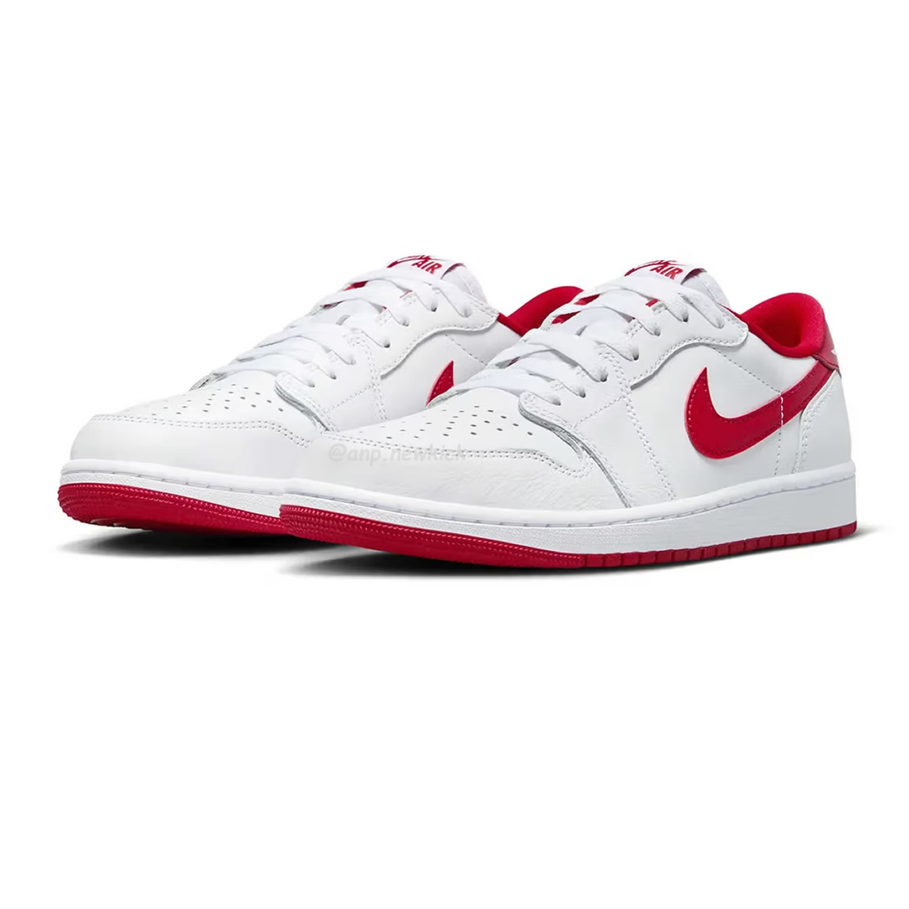Air Jordan 1 Retro Low Og University Red Cz0790 161 (4) - www.newkick.vip Air Jordan 1 Retro Low Og University Red Cz0790 161 (4) - www.newkick.vip