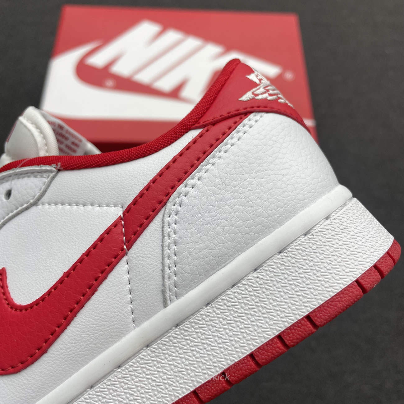 Air Jordan 1 Retro Low Og University Red Cz0790 161 (7) - www.newkick.vip Air Jordan 1 Retro Low Og University Red Cz0790 161 (7) - www.newkick.vip