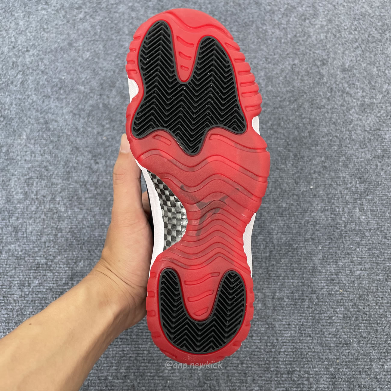 Air Jordan 11 Bred Velvet Arrives Db5457 061 (2) - www.newkick.vip Air Jordan 11 Bred Velvet Arrives Db5457 061 (2) - www.newkick.vip