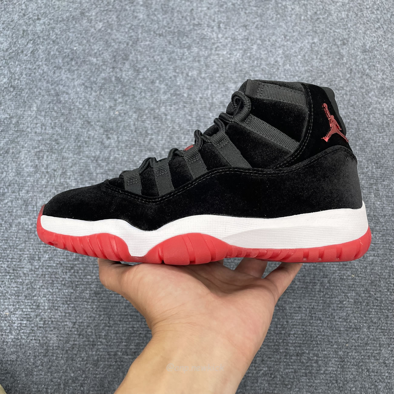 Air Jordan 11 Bred Velvet Arrives Db5457 061 (3) - www.newkick.vip Air Jordan 11 Bred Velvet Arrives Db5457 061 (3) - www.newkick.vip