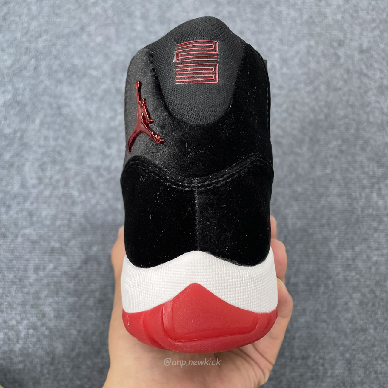 Air Jordan 11 Bred Velvet Arrives Db5457 061 (8) - www.newkick.vip Air Jordan 11 Bred Velvet Arrives Db5457 061 (8) - www.newkick.vip