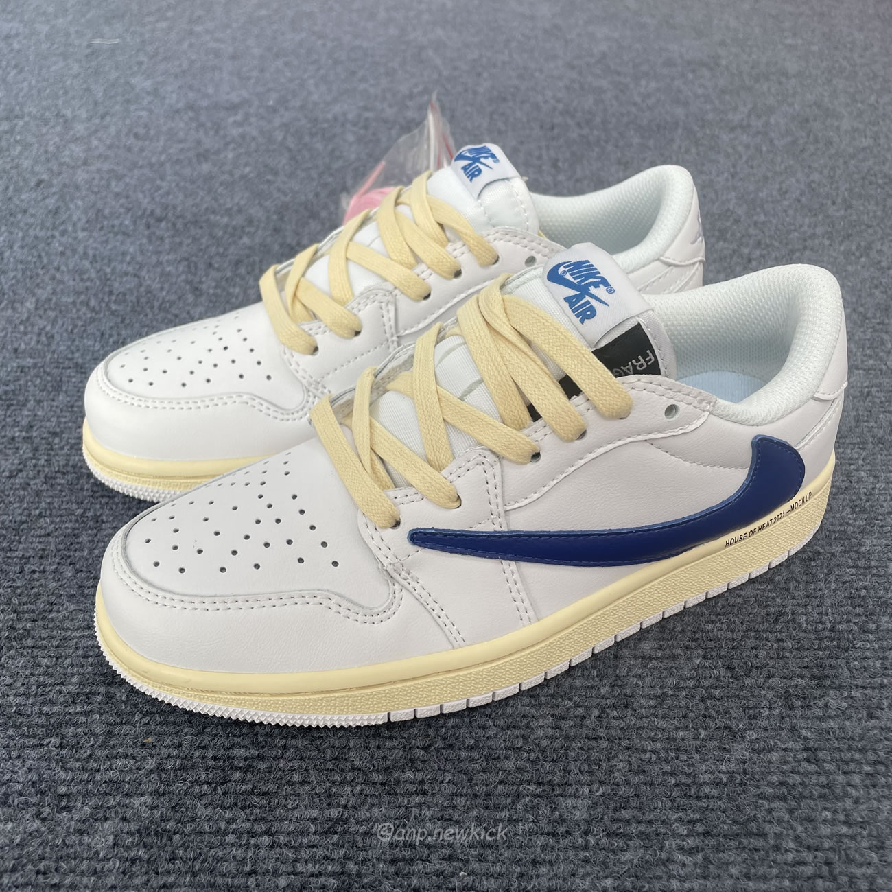 Travis Scott X Fragment Design X Air Jordan 1 Low White Blue Dh68369 186 (5) - www.newkick.vip Travis Scott X Fragment Design X Air Jordan 1 Low White Blue Dh68369 186 (5) - www.newkick.vip