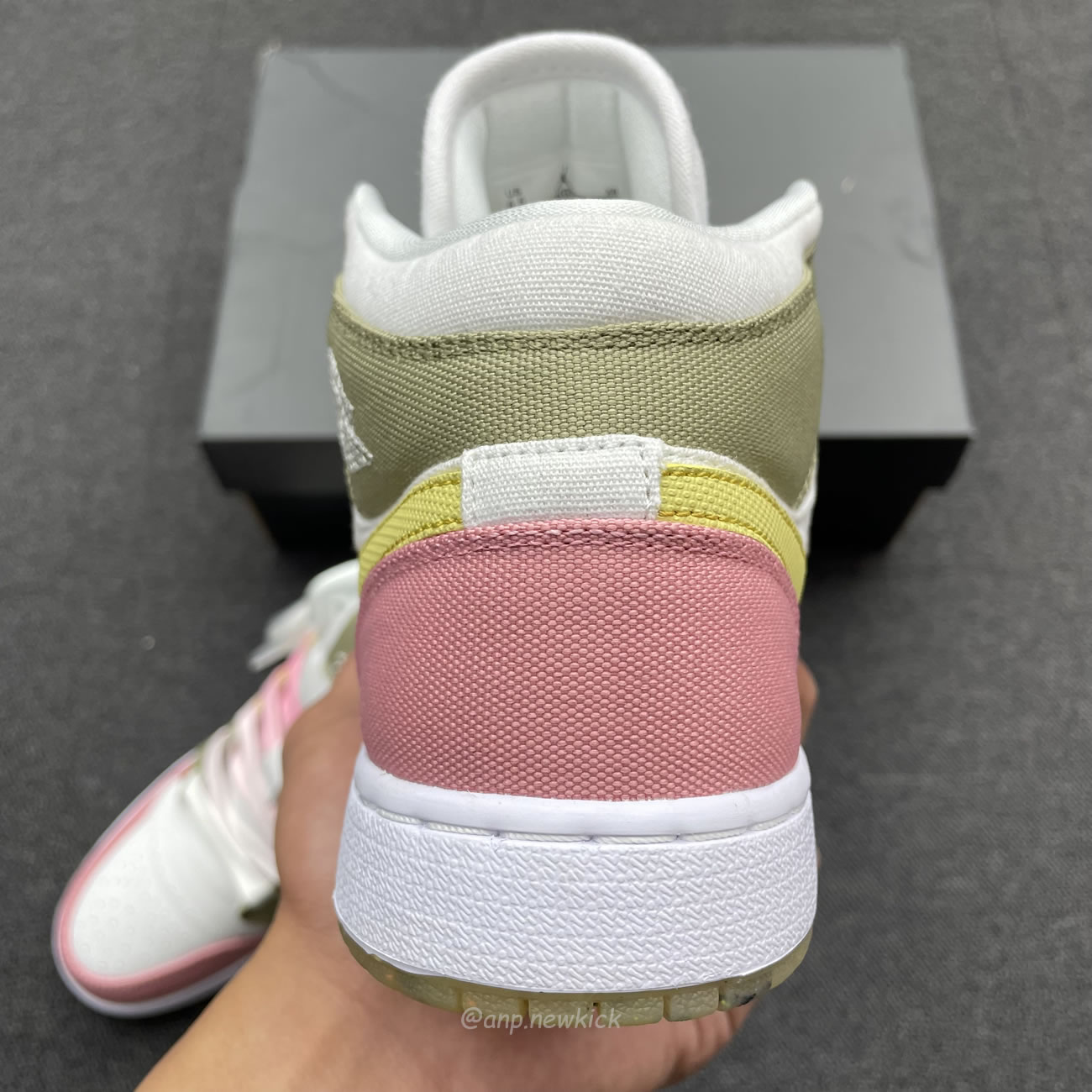 Air Jordan 1 Mid Se Pastel Vivid Green Grind Dj0338 100 (9) - www.newkick.vip