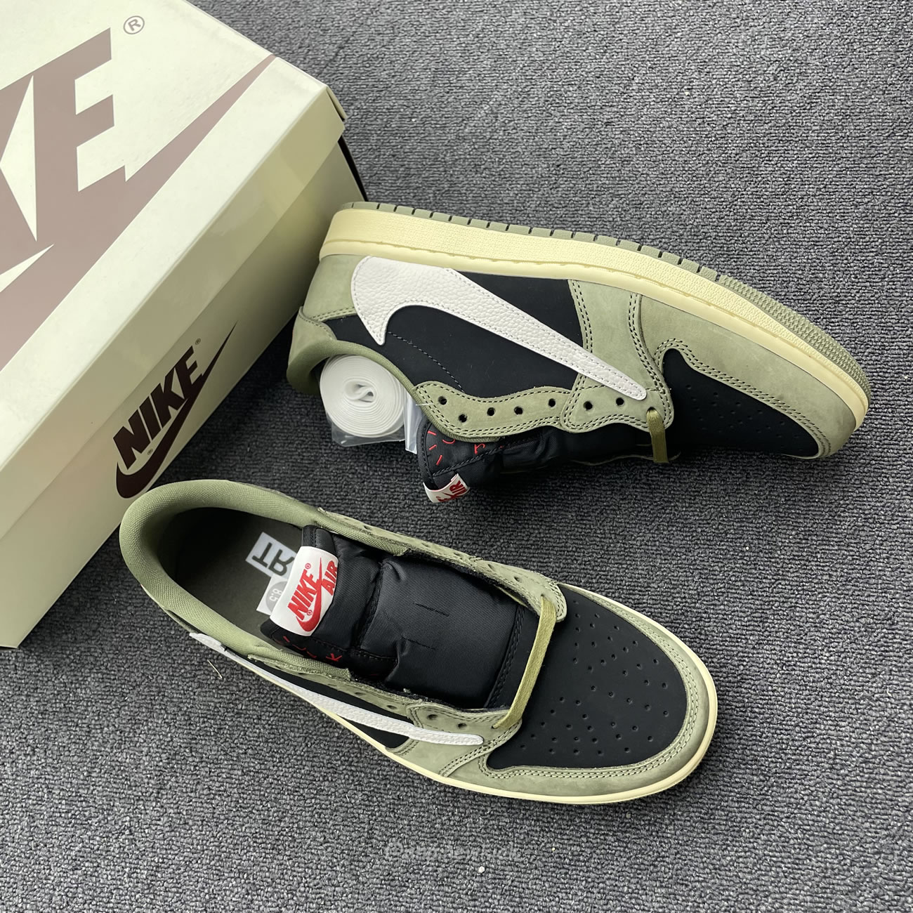 Travis Scott X Nike Air Jordan 1 Retro Low Og Sp Black Olive Dm7866 002 (9) - www.newkick.vip Travis Scott X Nike Air Jordan 1 Retro Low Og Sp Black Olive Dm7866 002 (9) - www.newkick.vip