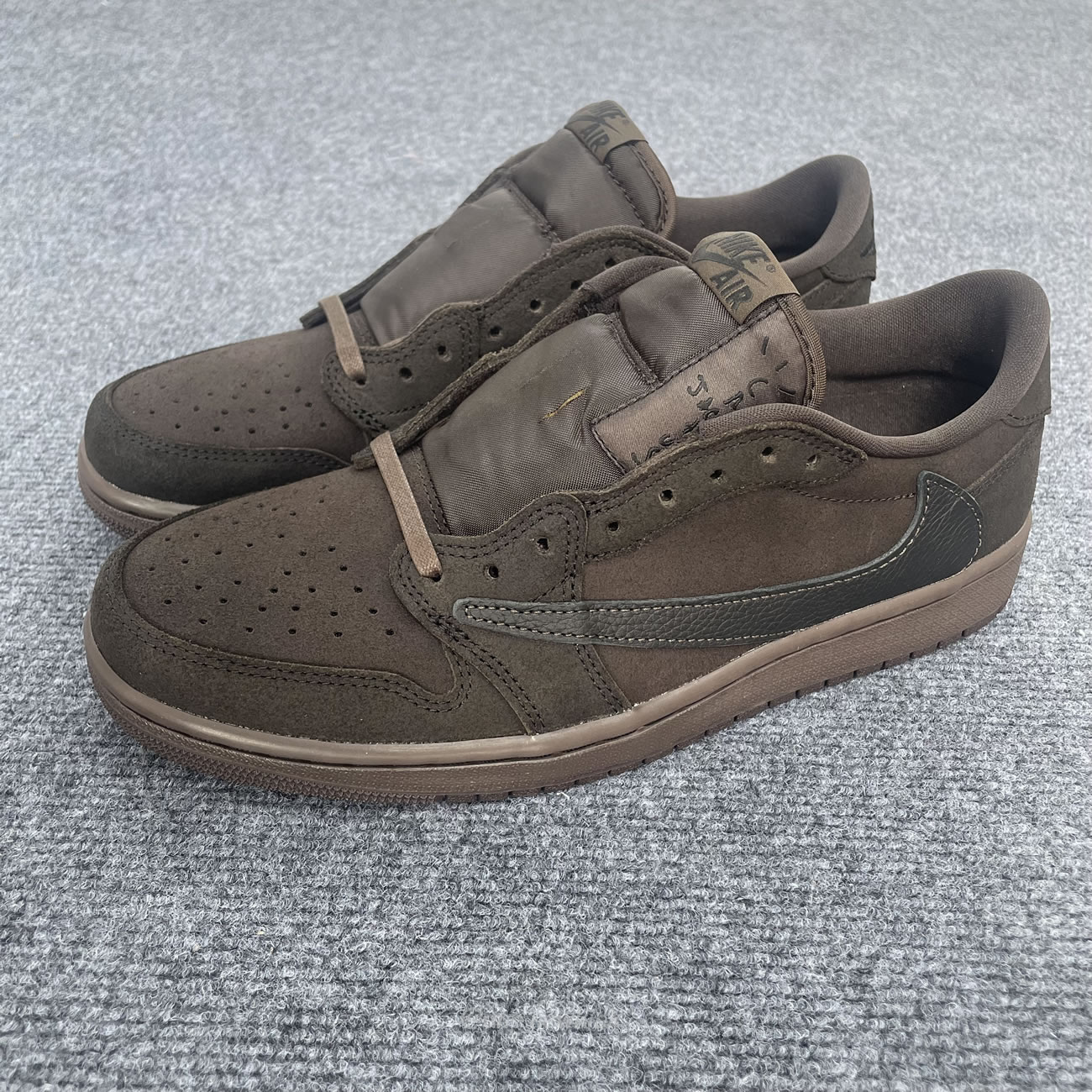 Travis Scott X Air Jordan 1 Low Og Velvet Brown Dm7866 202 (11) - www.newkick.vip Travis Scott X Air Jordan 1 Low Og Velvet Brown Dm7866 202 (11) - www.newkick.vip