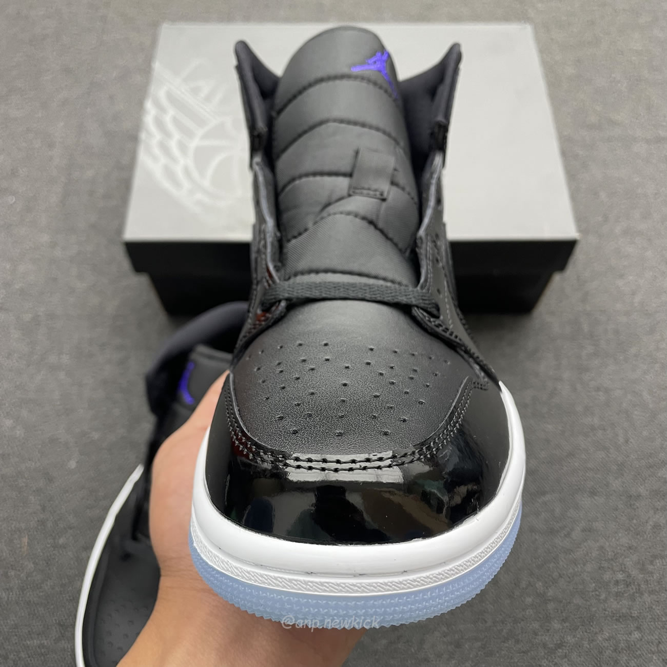 Air Jordan 1 Mid Se Space Jam Dv1308 004 (2) - www.newkick.vip Air Jordan 1 Mid Se Space Jam Dv1308 004 (2) - www.newkick.vip
