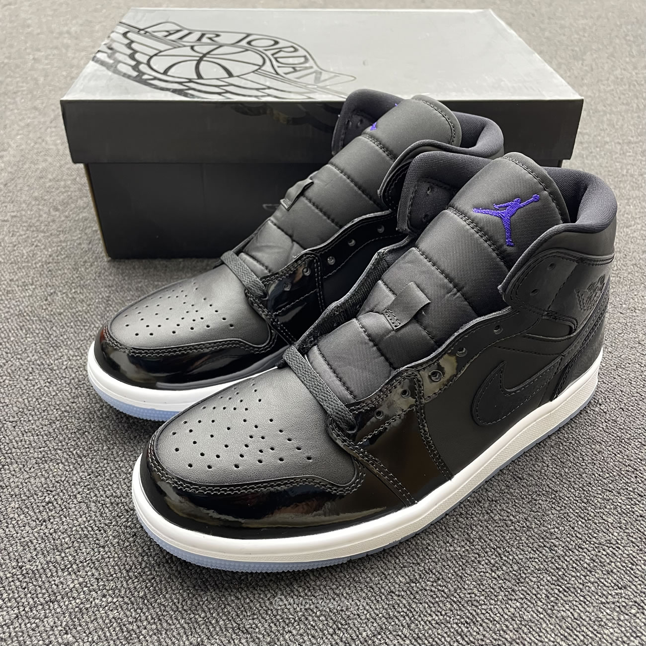 Air Jordan 1 Mid Se Space Jam Dv1308 004 (8) - www.newkick.vip Air Jordan 1 Mid Se Space Jam Dv1308 004 (8) - www.newkick.vip