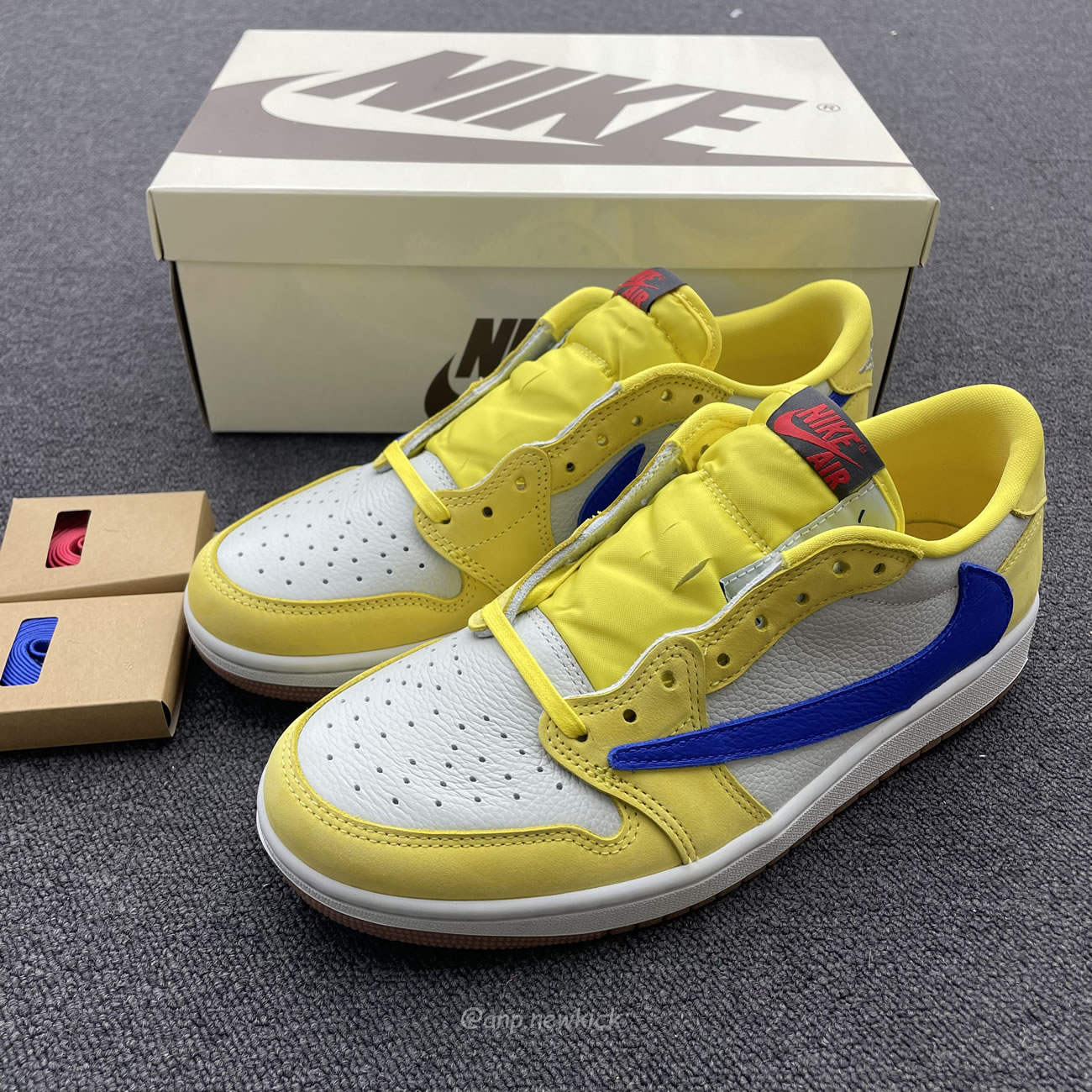 Travis Scott X Nike Air Jordan 1 Retro Low Og Sp Canary Dz4137 700 (12) - www.newkick.vip