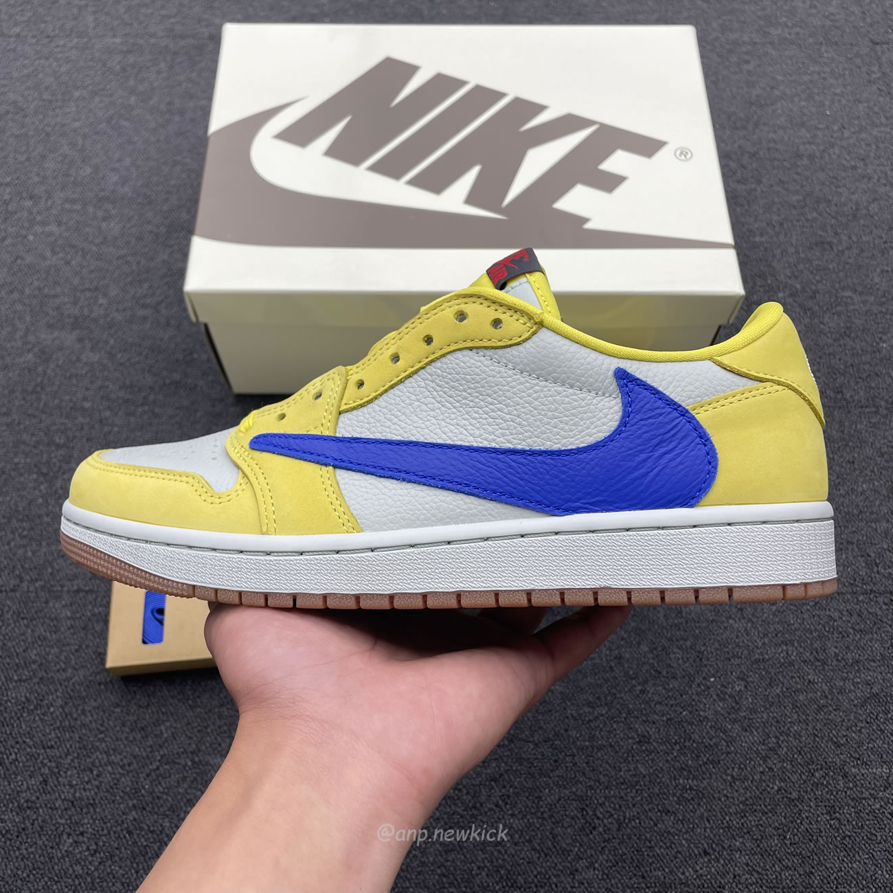 Travis Scott X Nike Air Jordan 1 Retro Low Og Sp Canary Dz4137 700 (13) - www.newkick.vip
