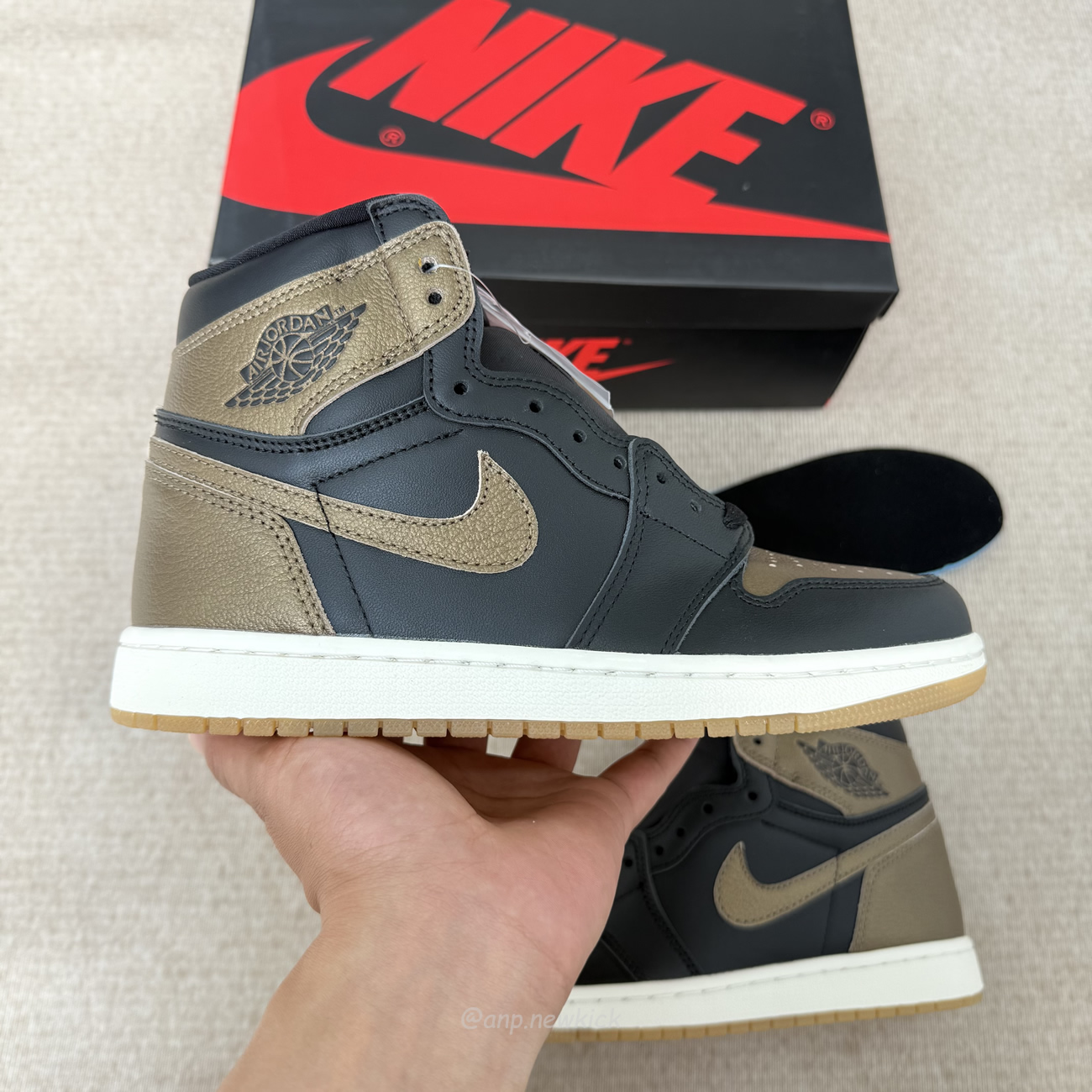 Air Jordan 1 Retro High Og Black Metallic Gold Dz5485 071 (6) - www.newkick.vip Air Jordan 1 Retro High Og Black Metallic Gold Dz5485 071 (6) - www.newkick.vip