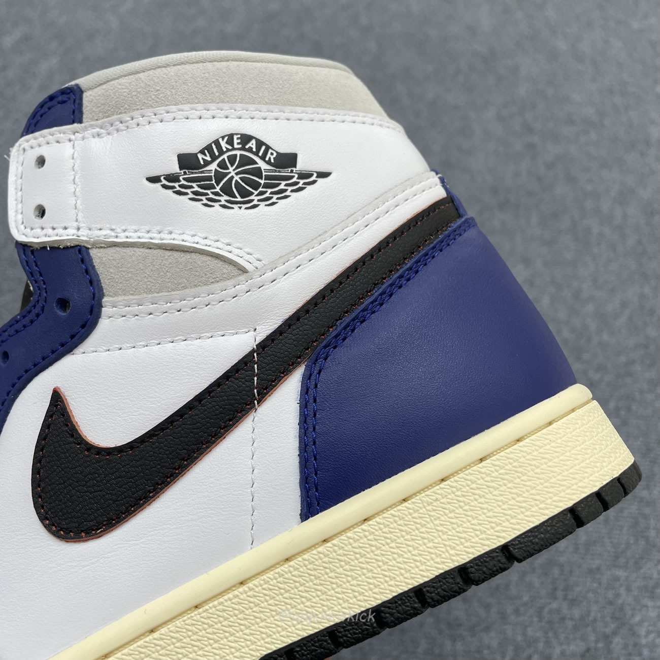 Air Jordan 1 Retro High Og Rare Air Dz5485 100 (8) - www.newkick.vip