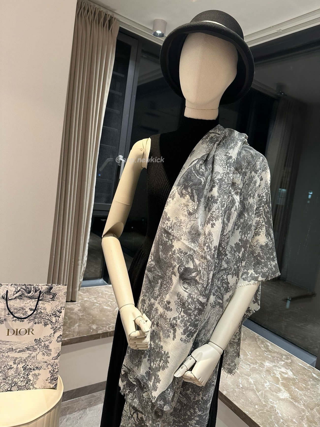 Dior Printed Shawl Cashmere Fabrics Sauvage Ruyi Print 140x180cm (14) - www.newkick.vip