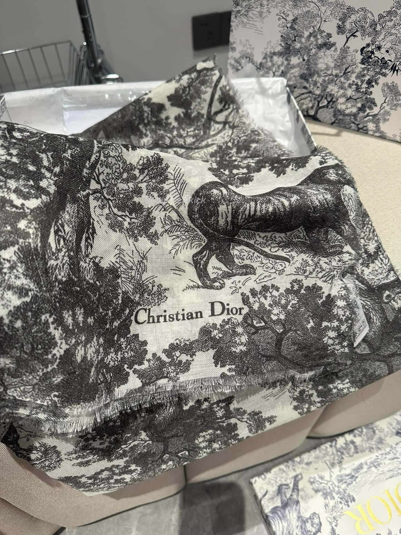 Dior Printed Shawl Cashmere Fabrics Sauvage Ruyi Print 140x180cm (19) - www.newkick.vip