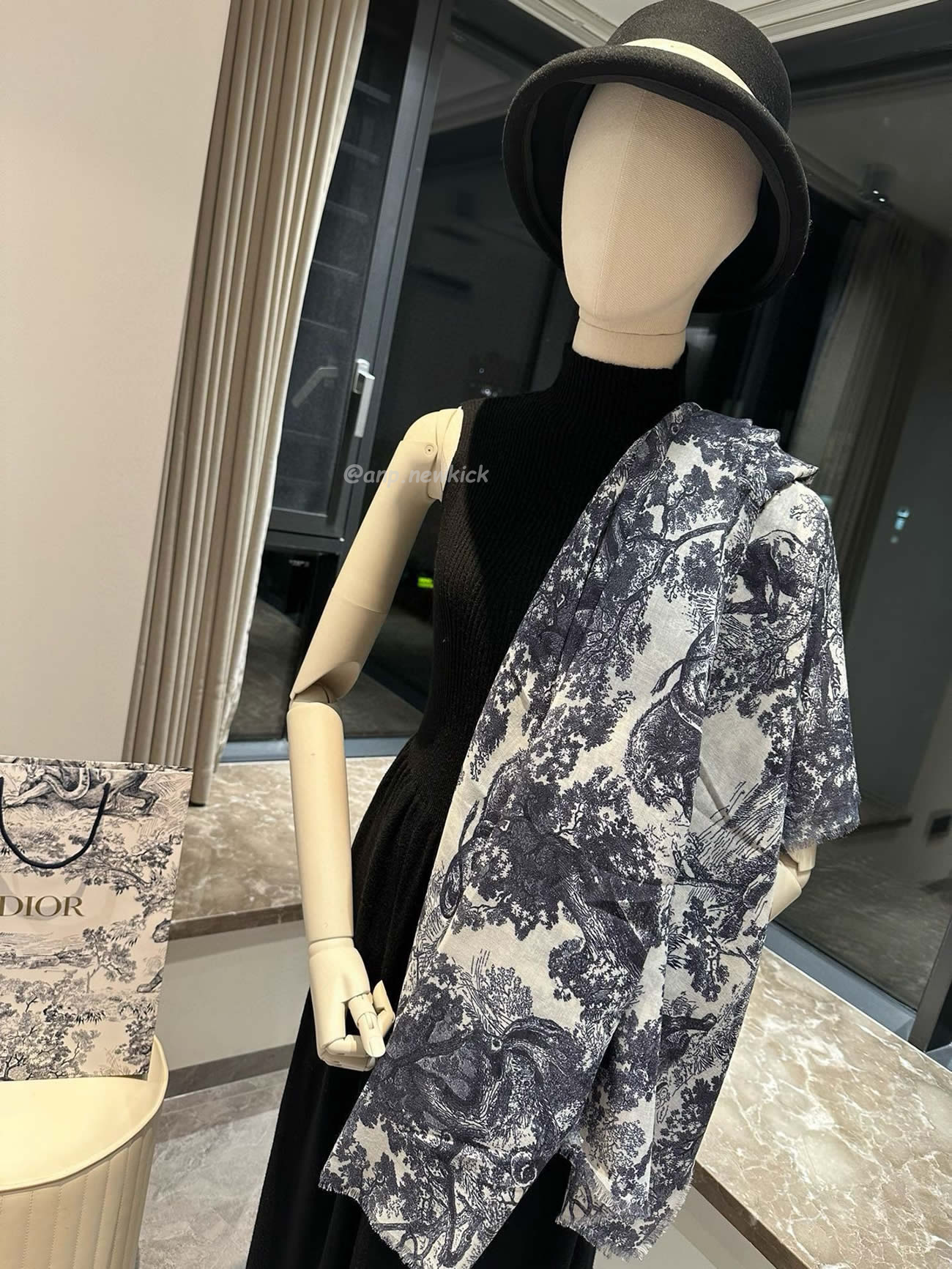 Dior Printed Shawl Cashmere Fabrics Sauvage Ruyi Print 140x180cm (9) - www.newkick.vip