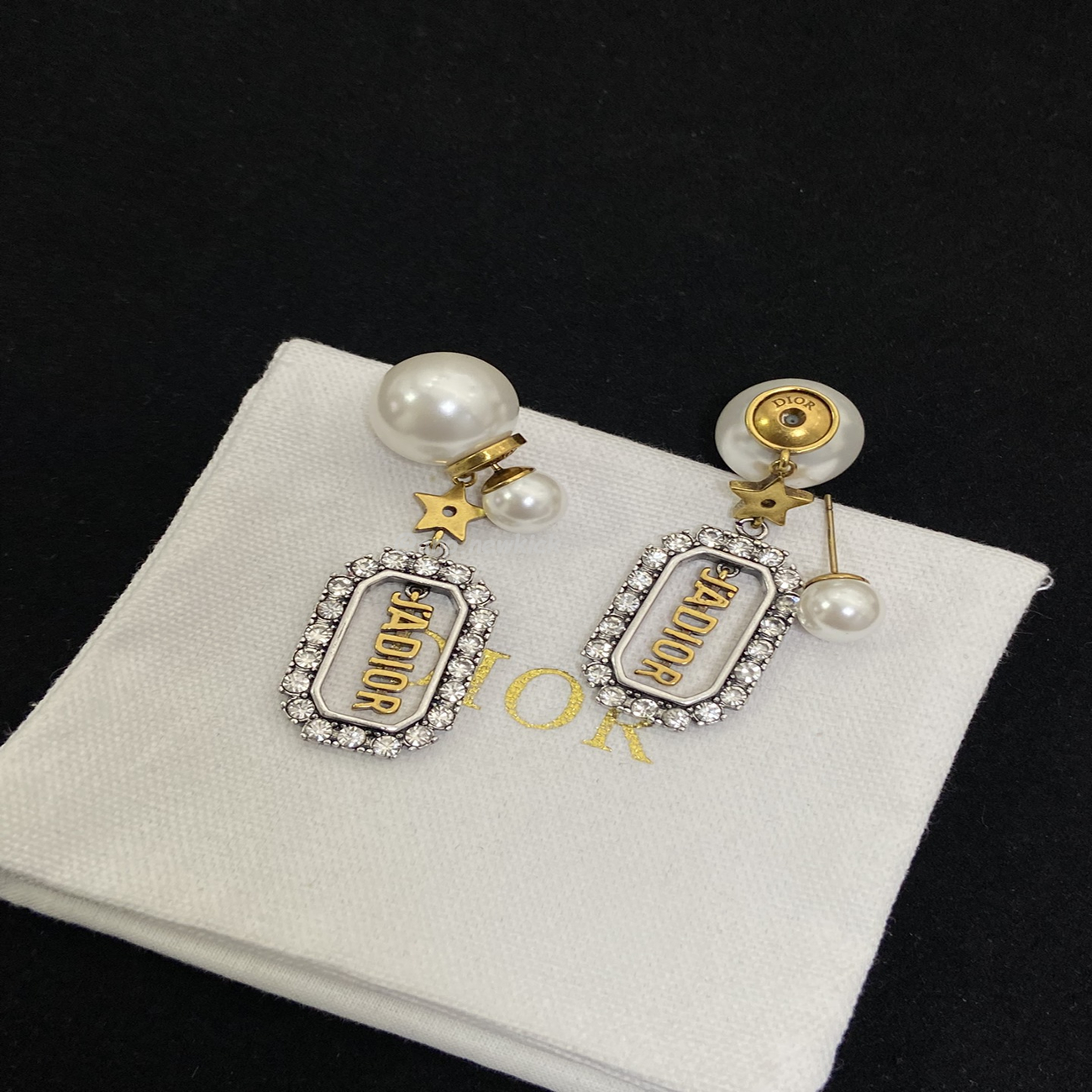 Dior Earring (14) - www.newkick.vip Dior Earring (14) - www.newkick.vip