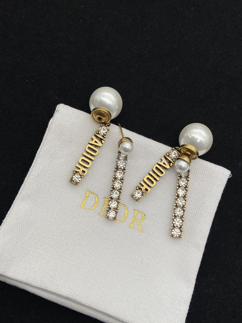 Dior Earrings (3) - www.newkick.vip Dior Earrings (3) - www.newkick.vip