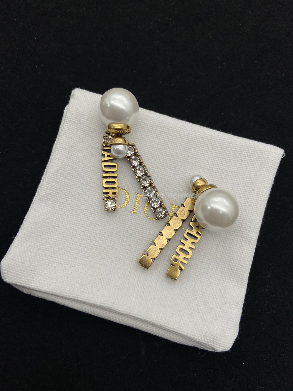 Dior Earrings (5) - www.newkick.vip Dior Earrings (5) - www.newkick.vip