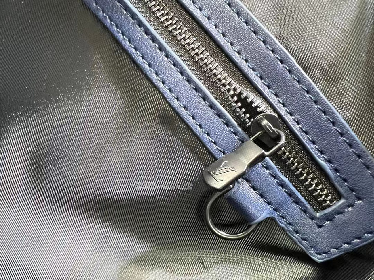 Louis Vuitton Keepall Bandouliere Monogram 50 Navy Duffel Bag (2) - www.newkick.vip