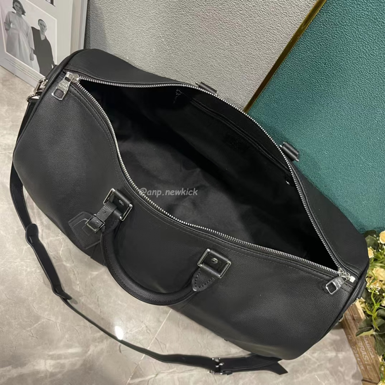 Louis Vuitton Keepall Bandouliere Monogram 50 Navy Duffel Bag (21) - www.newkick.vip