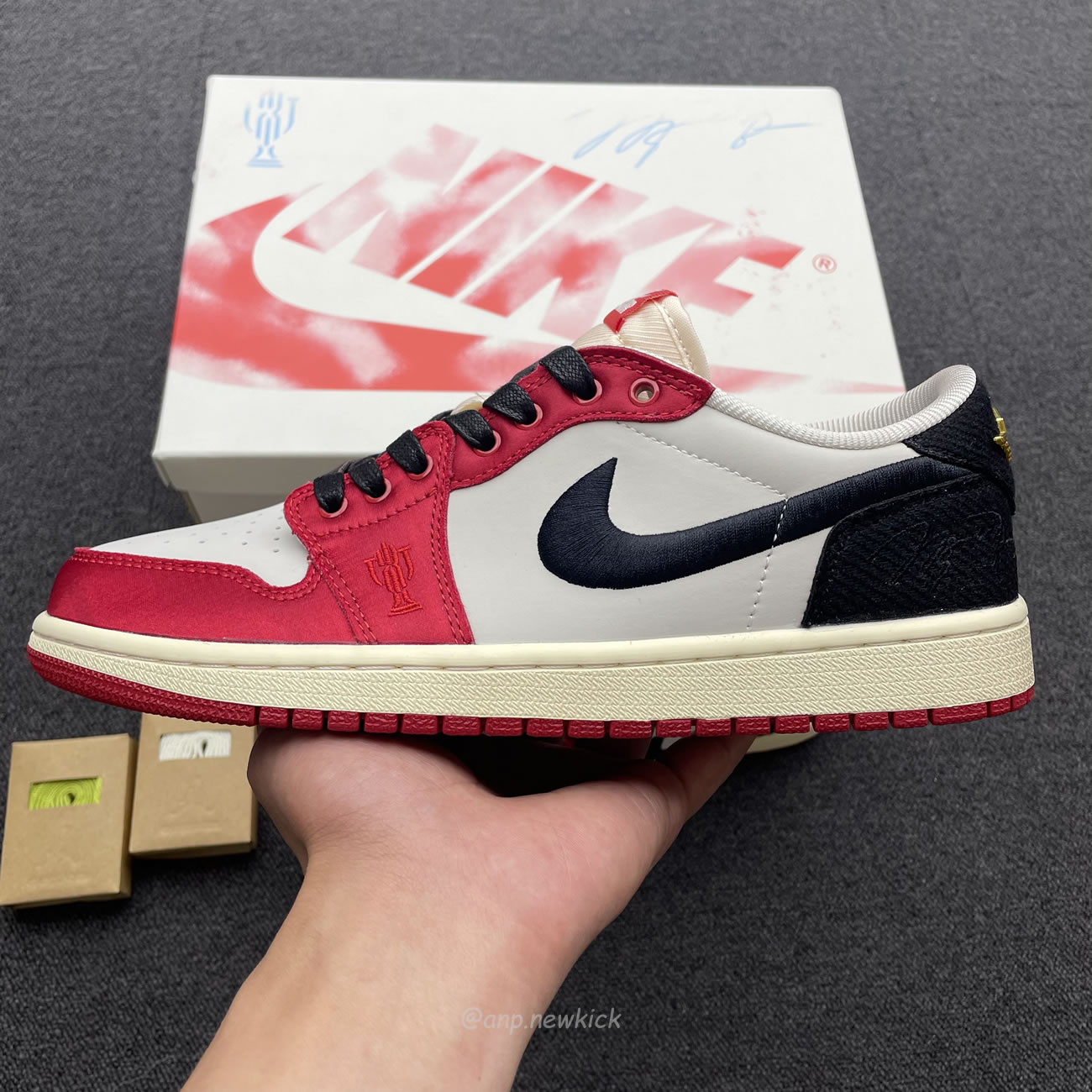 Air Jordan 1 Retro Low Og Trophy Room Away Fn0432 100 (16) - www.newkick.vip Air Jordan 1 Retro Low Og Trophy Room Away Fn0432 100 (16) - www.newkick.vip