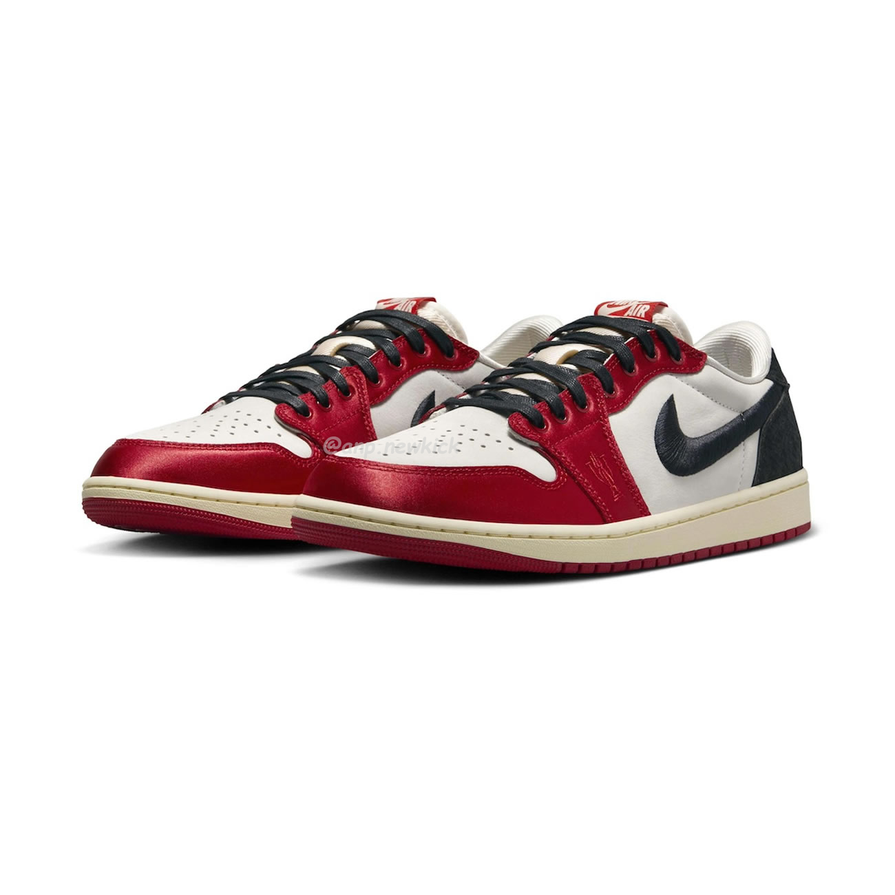 Air Jordan 1 Retro Low Og Trophy Room Away Fn0432 100 (2) - www.newkick.vip