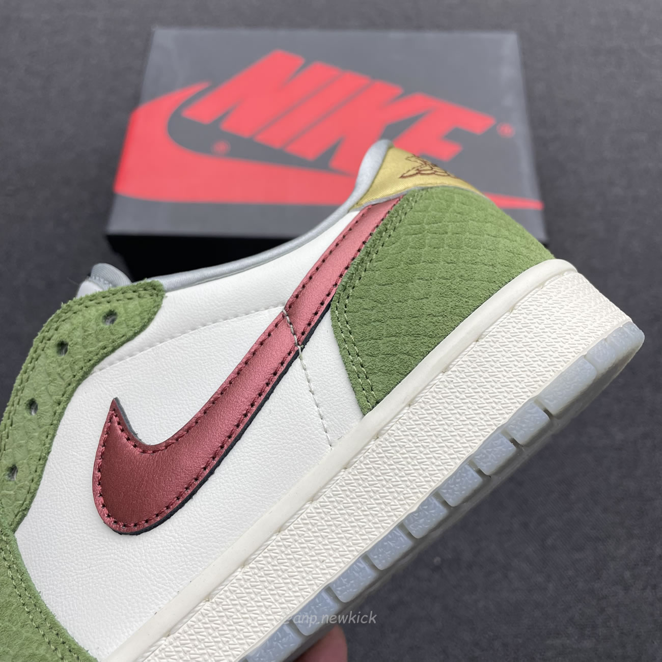 Air Jordan 1 Low Og Year Of The Dragon Fn3727 100 (11) - www.newkick.vip Air Jordan 1 Low Og Year Of The Dragon Fn3727 100 (11) - www.newkick.vip