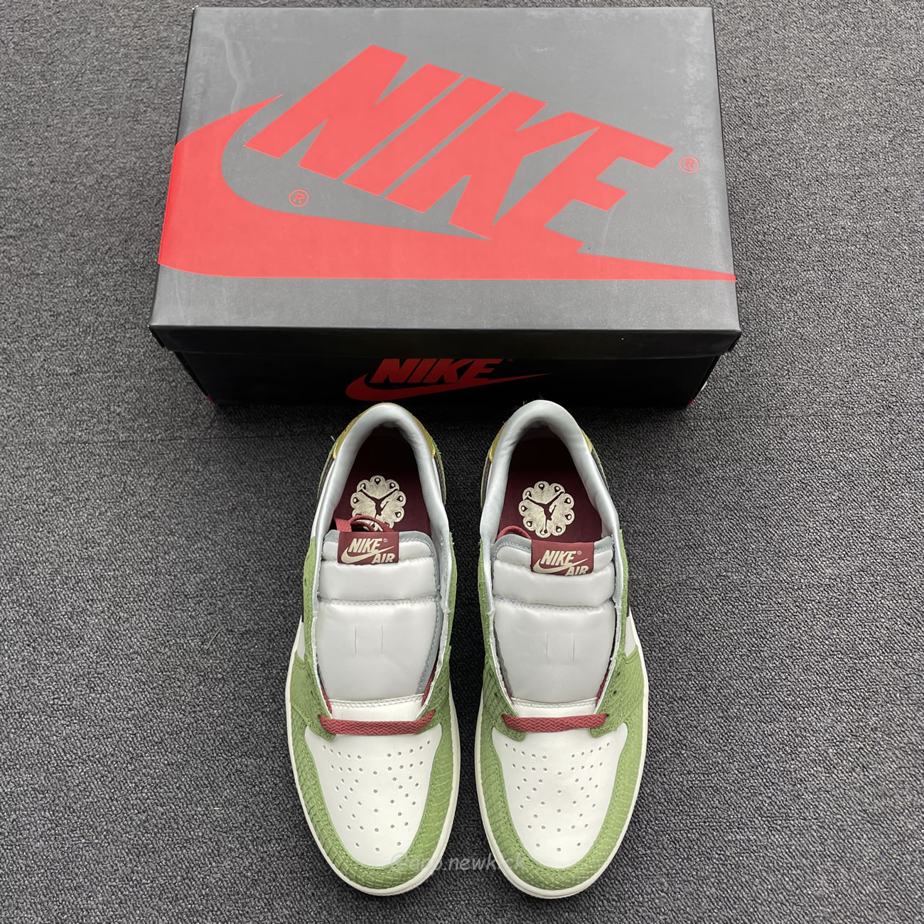 Air Jordan 1 Low Og Year Of The Dragon Fn3727 100 (13) - www.newkick.vip Air Jordan 1 Low Og Year Of The Dragon Fn3727 100 (13) - www.newkick.vip