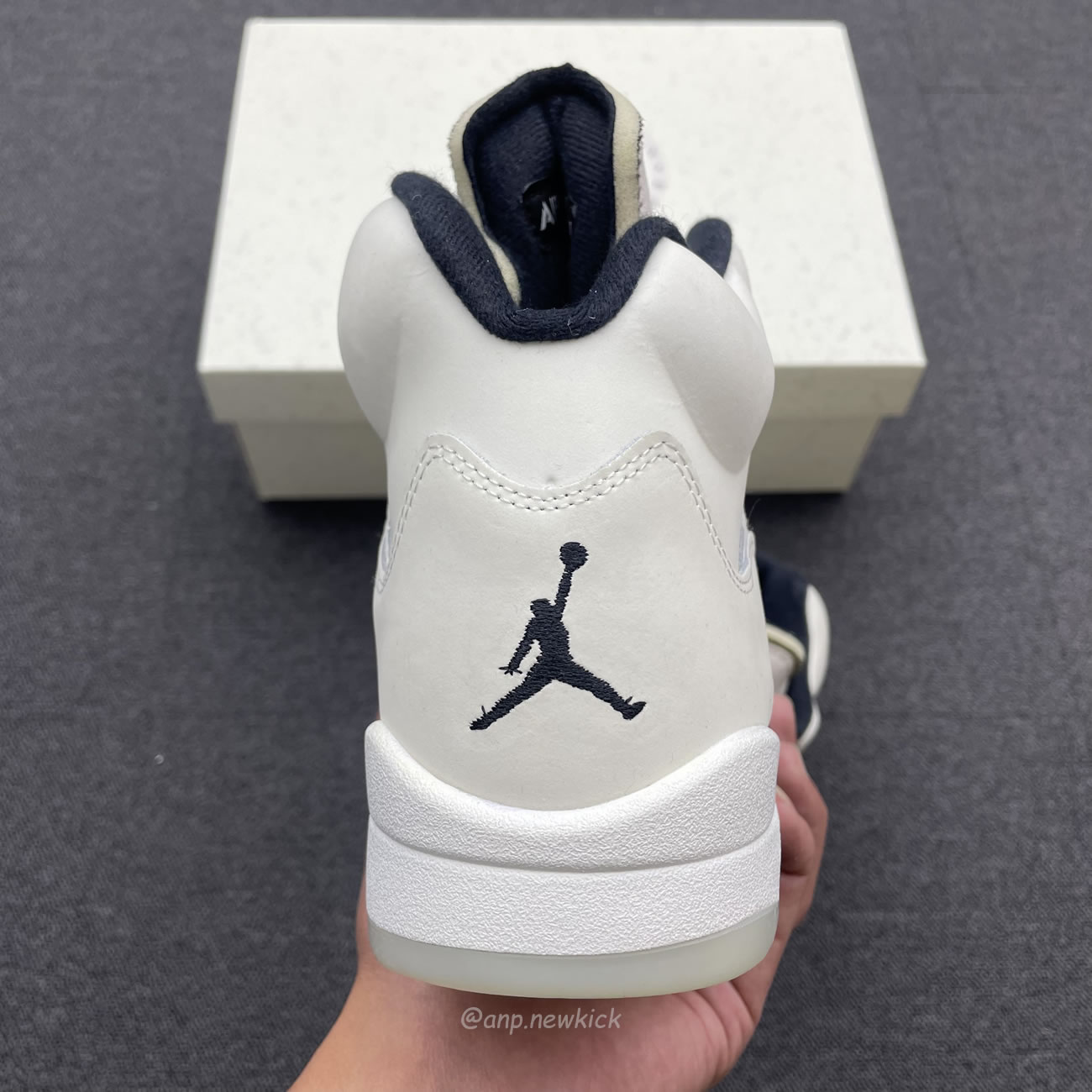 Air Jordan 5 Retro Se Sail Fn7405 100 (9) - www.newkick.vip Air Jordan 5 Retro Se Sail Fn7405 100 (9) - www.newkick.vip