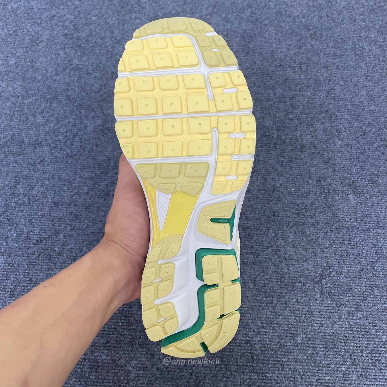 Nike Zoom Vomero 5 Malachite Alabaster Fn8361 100 (2) - www.newkick.vip