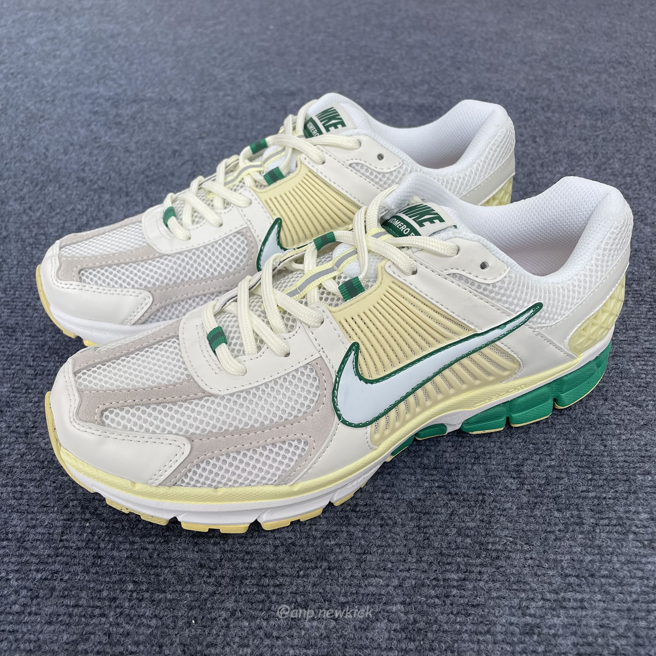 Nike Zoom Vomero 5 Malachite Alabaster Fn8361 100 (6) - www.newkick.vip