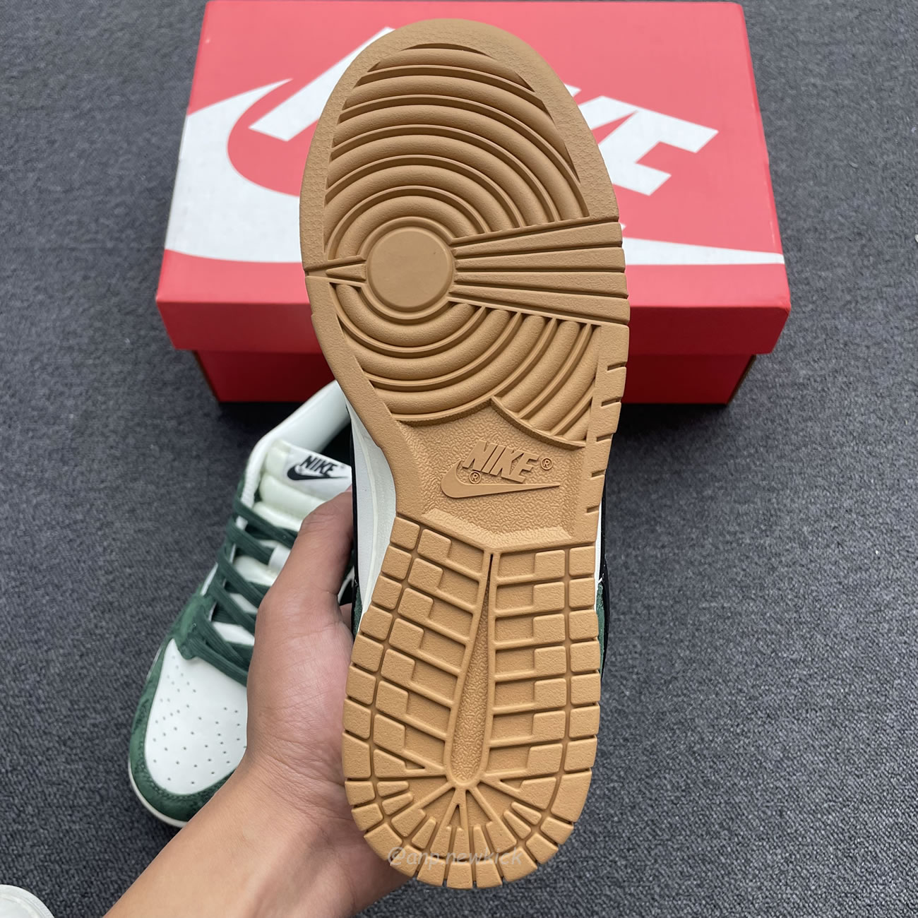 Nike Dunk Low Green Snake Womens Fq8893 397 (10) - www.newkick.vip