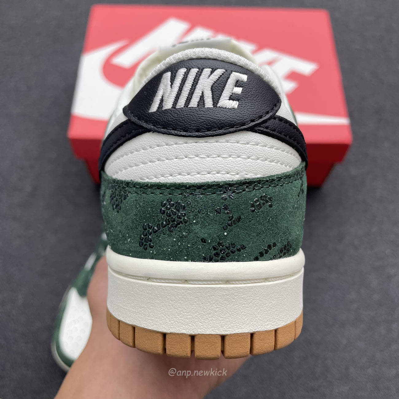 Nike Dunk Low Green Snake Womens Fq8893 397 (11) - www.newkick.vip