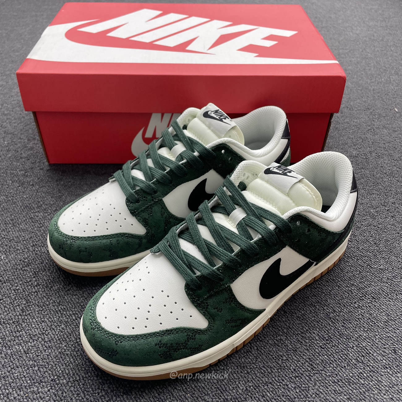 Nike Dunk Low Green Snake Womens Fq8893 397 (9) - www.newkick.vip