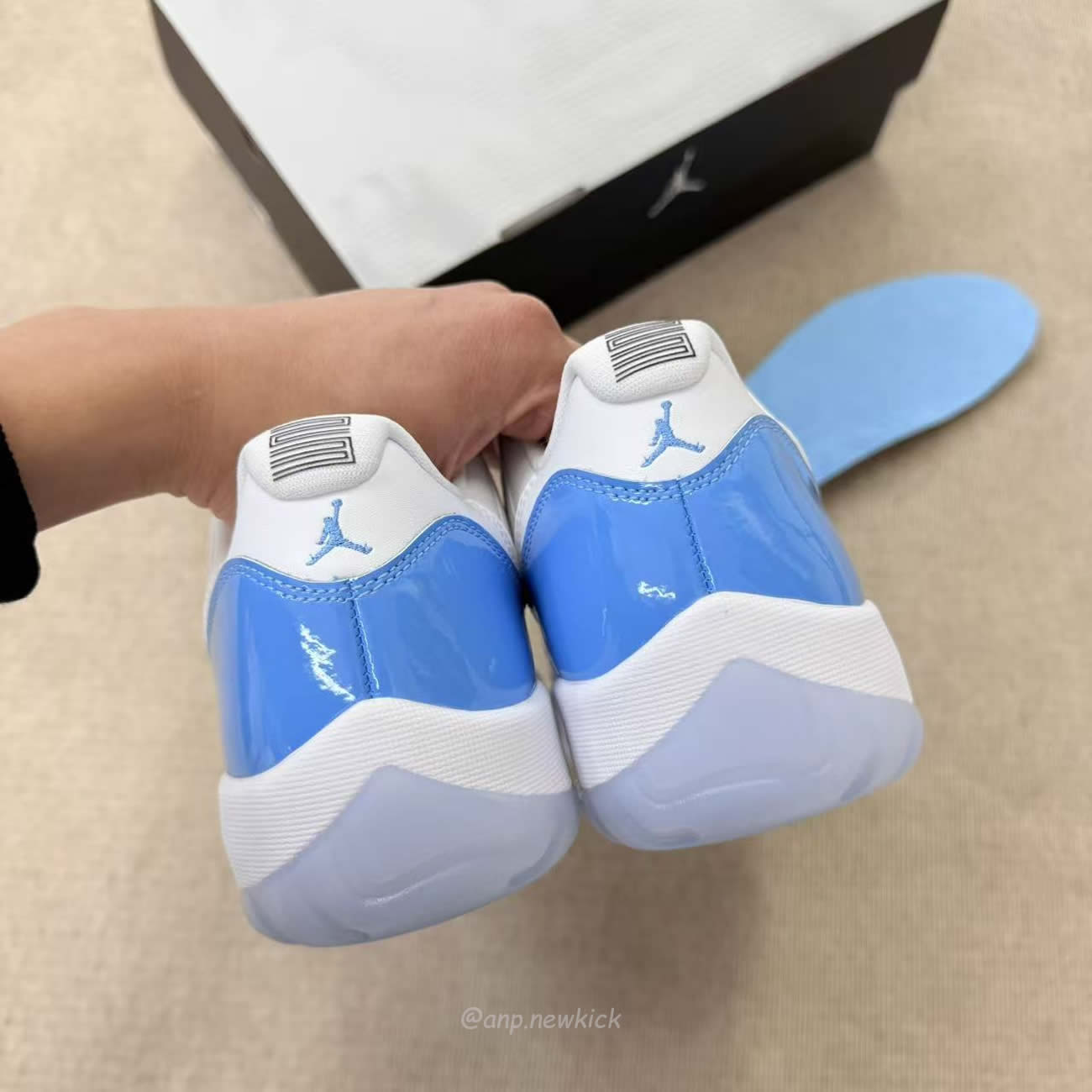 Air Jordan 11 Low University Blue Fv5104 100 (5) - www.newkick.vip