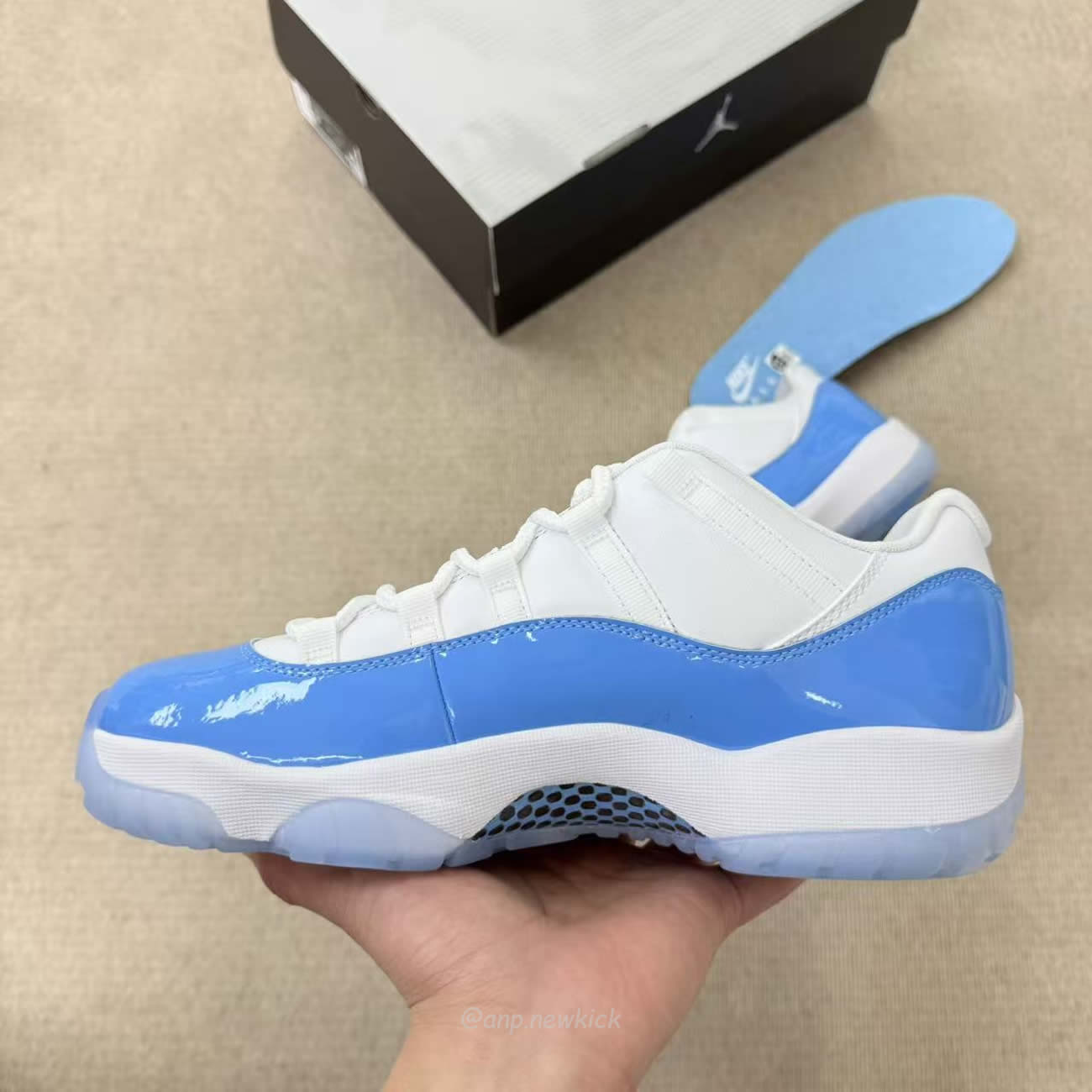 Air Jordan 11 Low University Blue Fv5104 100 (8) - www.newkick.vip