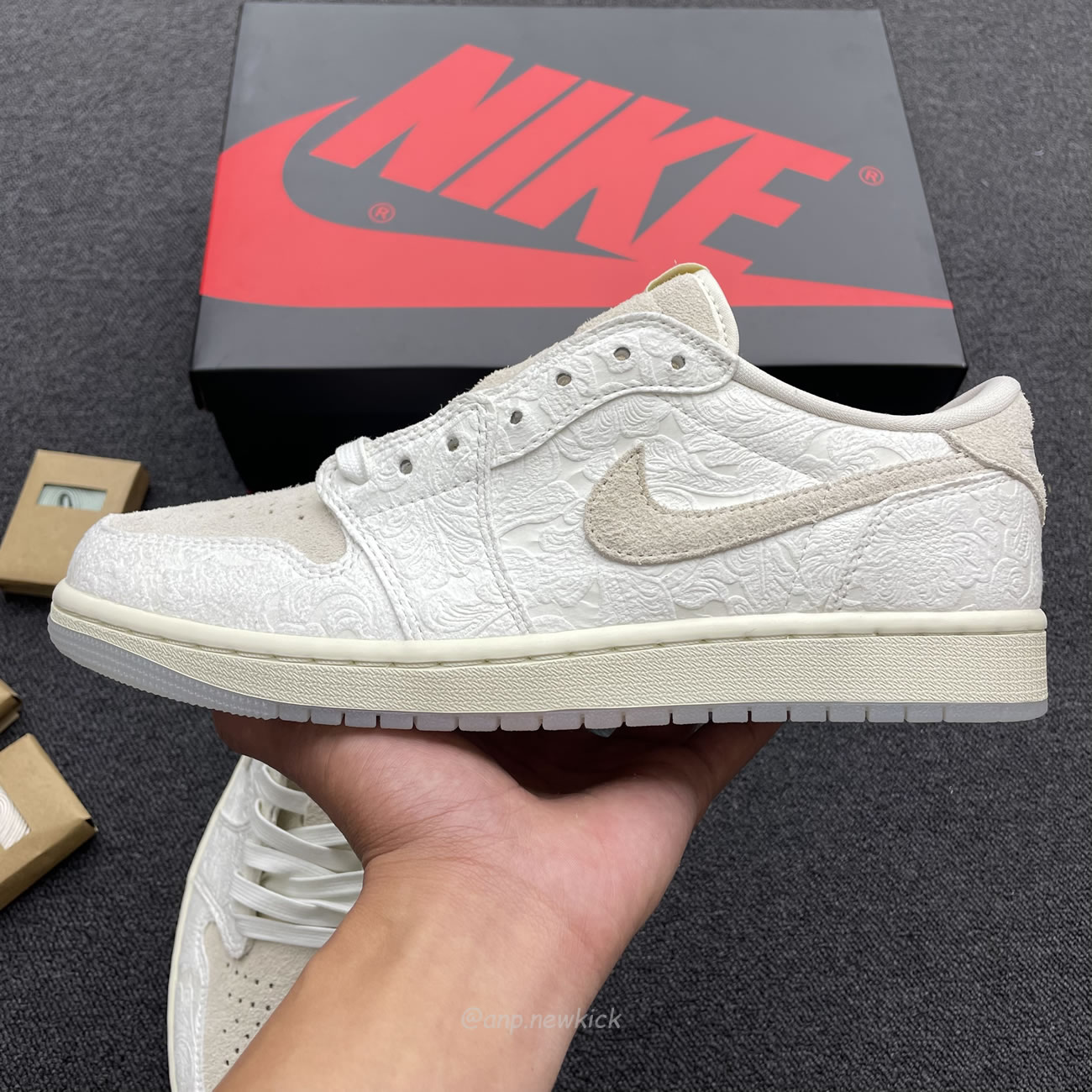 Air Jordan 1 Retro Low Og Chris Paul Fz0455 200 (11) - www.newkick.vip