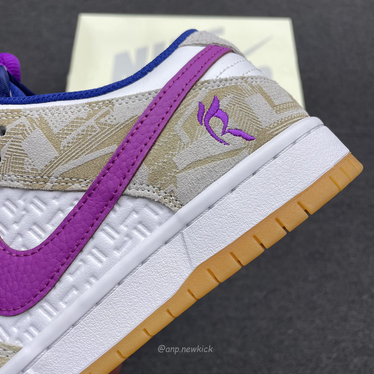 Nike Sb Dunk Low X Rayssa Leal Fz5251 001 (11) - www.newkick.vip Nike Sb Dunk Low X Rayssa Leal Fz5251 001 (11) - www.newkick.vip