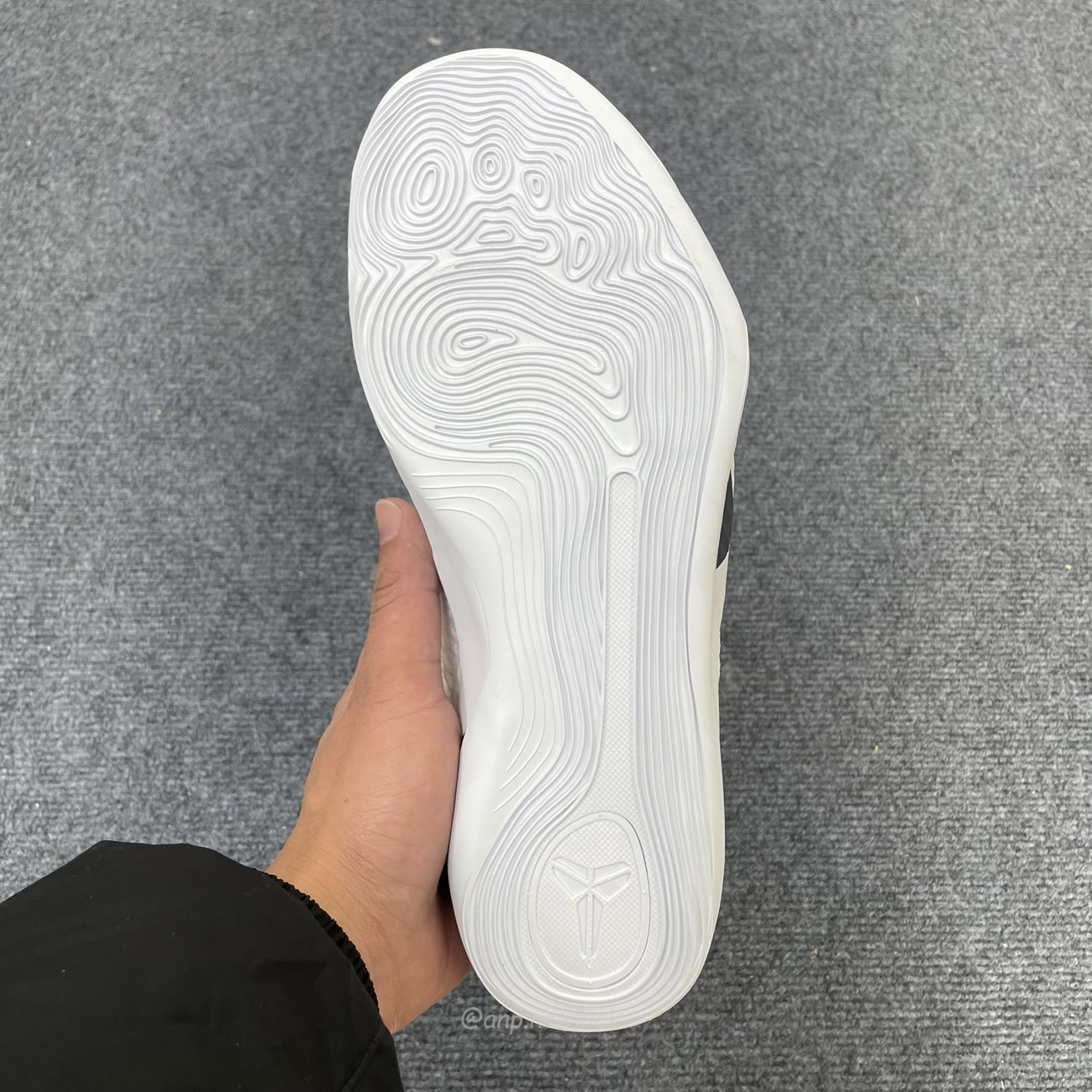 Nike Kobe 9 Elite Low Protro Halo Fz7334 100 (2) - www.newkick.vip