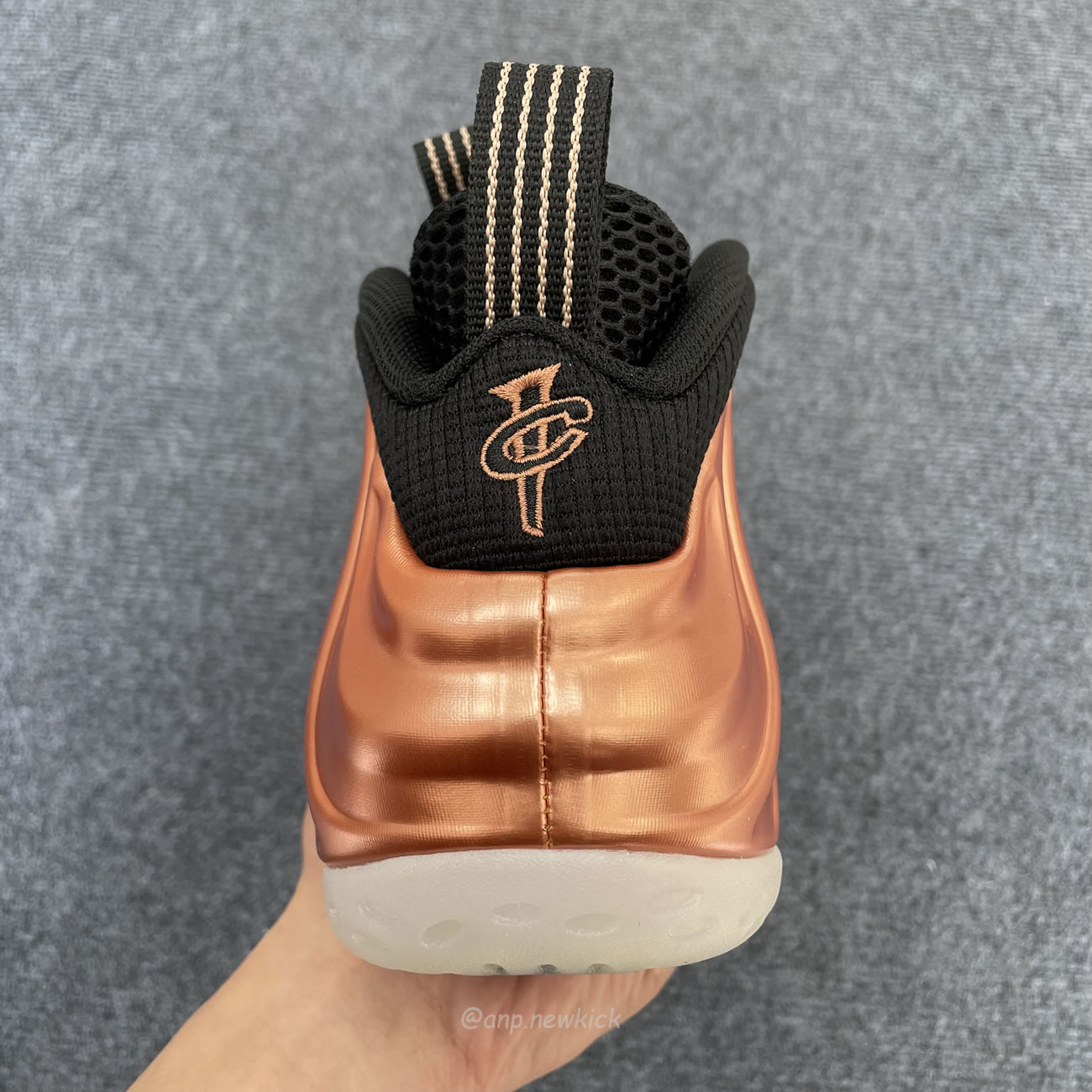 Nike Air Foamposite One Copper 2024 Fz9902 001 (10) - www.newkick.vip Nike Air Foamposite One Copper 2024 Fz9902 001 (10) - www.newkick.vip