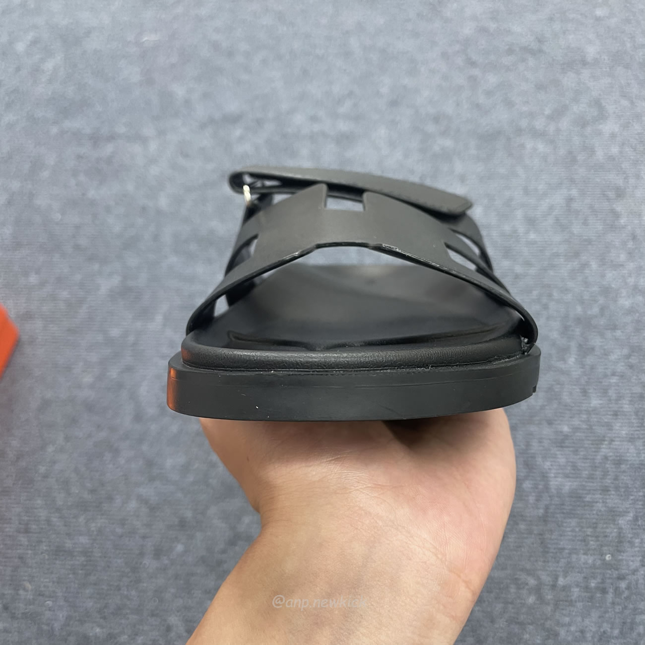 Hermes Chypre Sandal Noir Calfskin Leather H211865z (5) - www.newkick.vip Hermes Chypre Sandal Noir Calfskin Leather H211865z (5) - www.newkick.vip