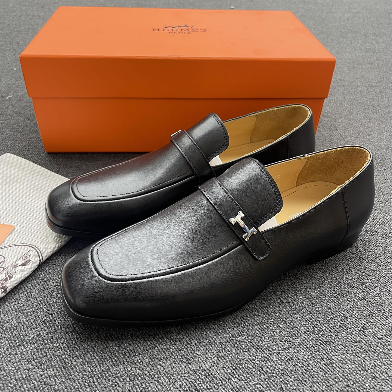 Hermes Goatskin Mens Giovanni Loafer Black (5) - www.newkick.vip Hermes Goatskin Mens Giovanni Loafer Black (5) - www.newkick.vip